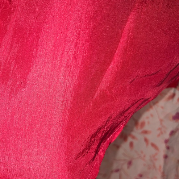 **Daniel Caron Petite Red 100% Silk Button Down Blouse - Picture 6 of 14